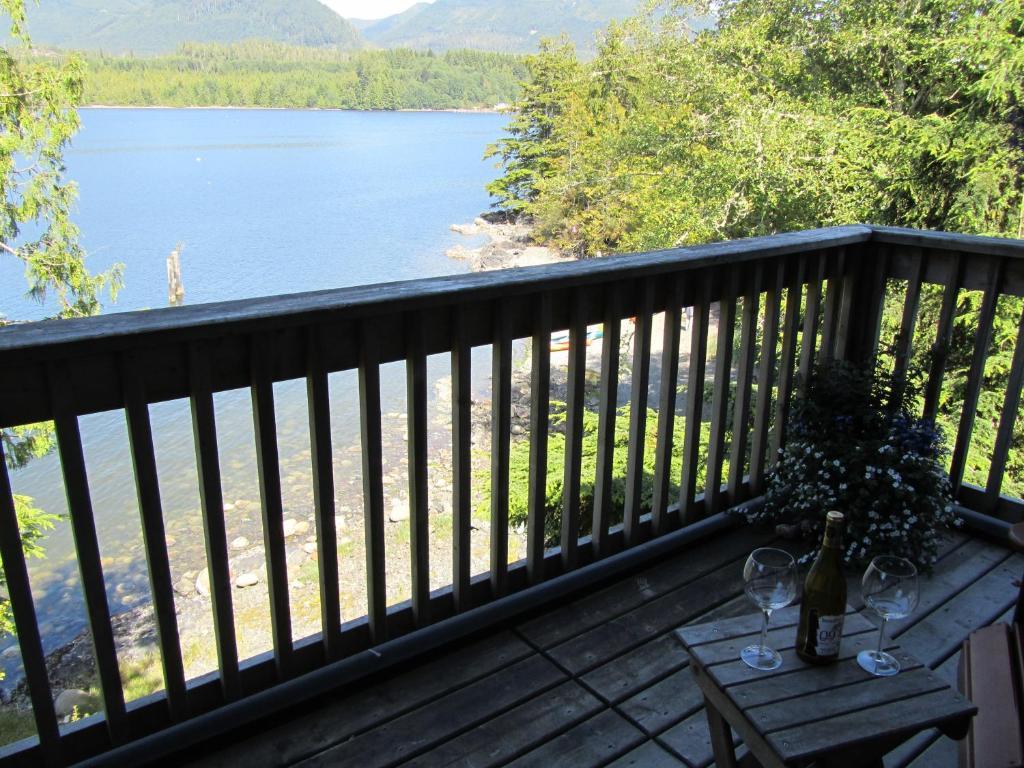 203 At Water'S Edge Apartamento Ucluelet Exterior foto